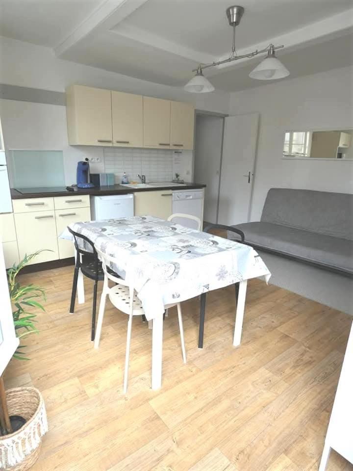 Le Capitaine Jack Apartment ทรูวิลล์-ซูร์-แมร์ ภายนอก รูปภาพ